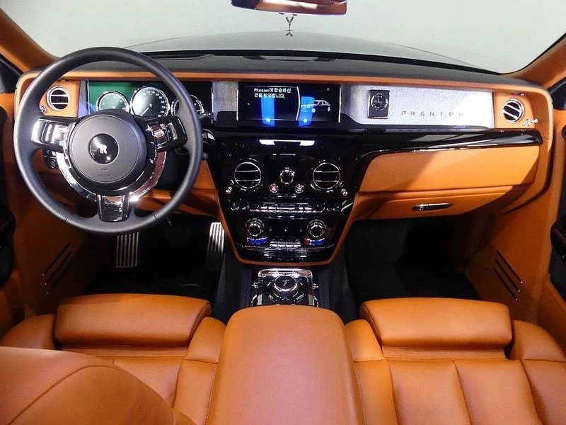 Rolls-Royce Phantom 6.7 Automatic КРАЙНА ЦЕНА: 303462 EUR, снимка 6 - Автомобили и джипове - 55966854