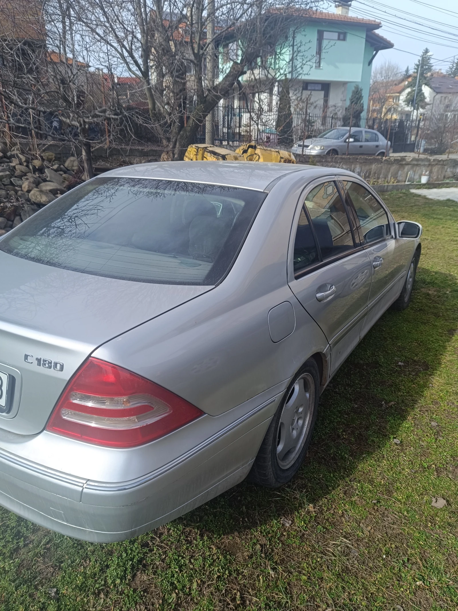 Mercedes-Benz C 180  - изображение 2
