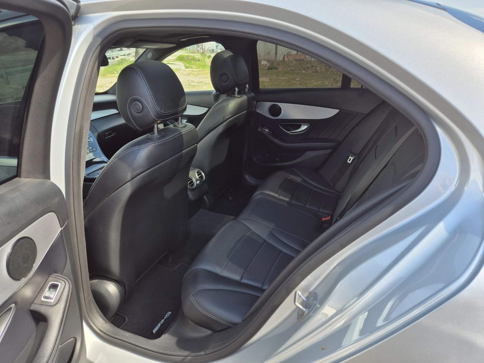 Mercedes-Benz C 220 9G///AMG Line///Panorama  | Mobile.bg — изображение 11