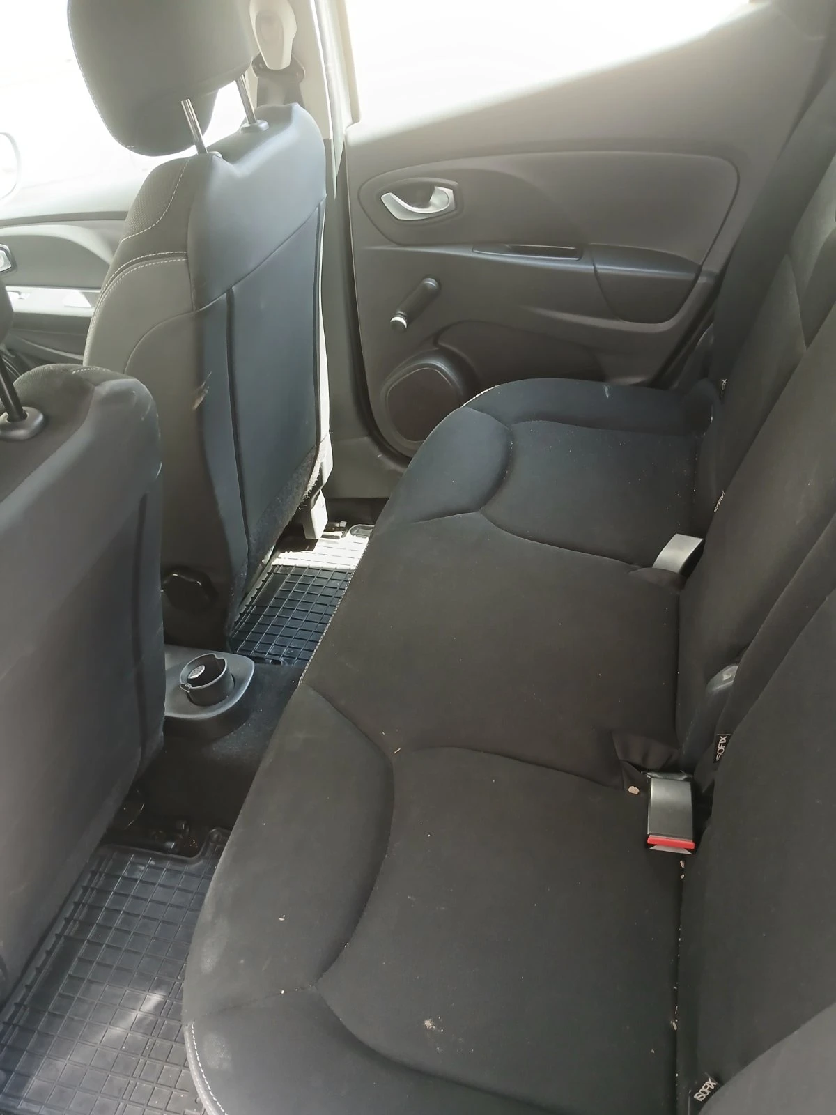 Renault Clio 1.5 DCI  - изображение 7