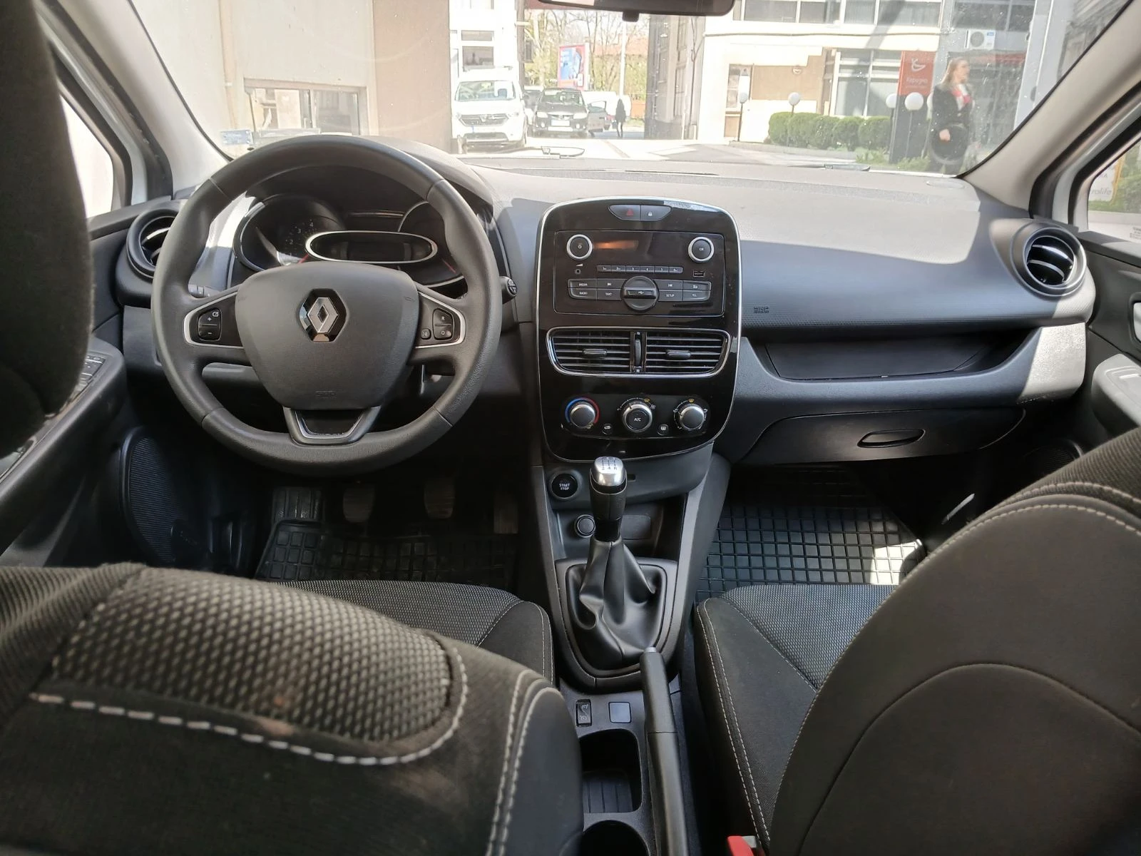 Renault Clio 1.5 DCI  - изображение 6