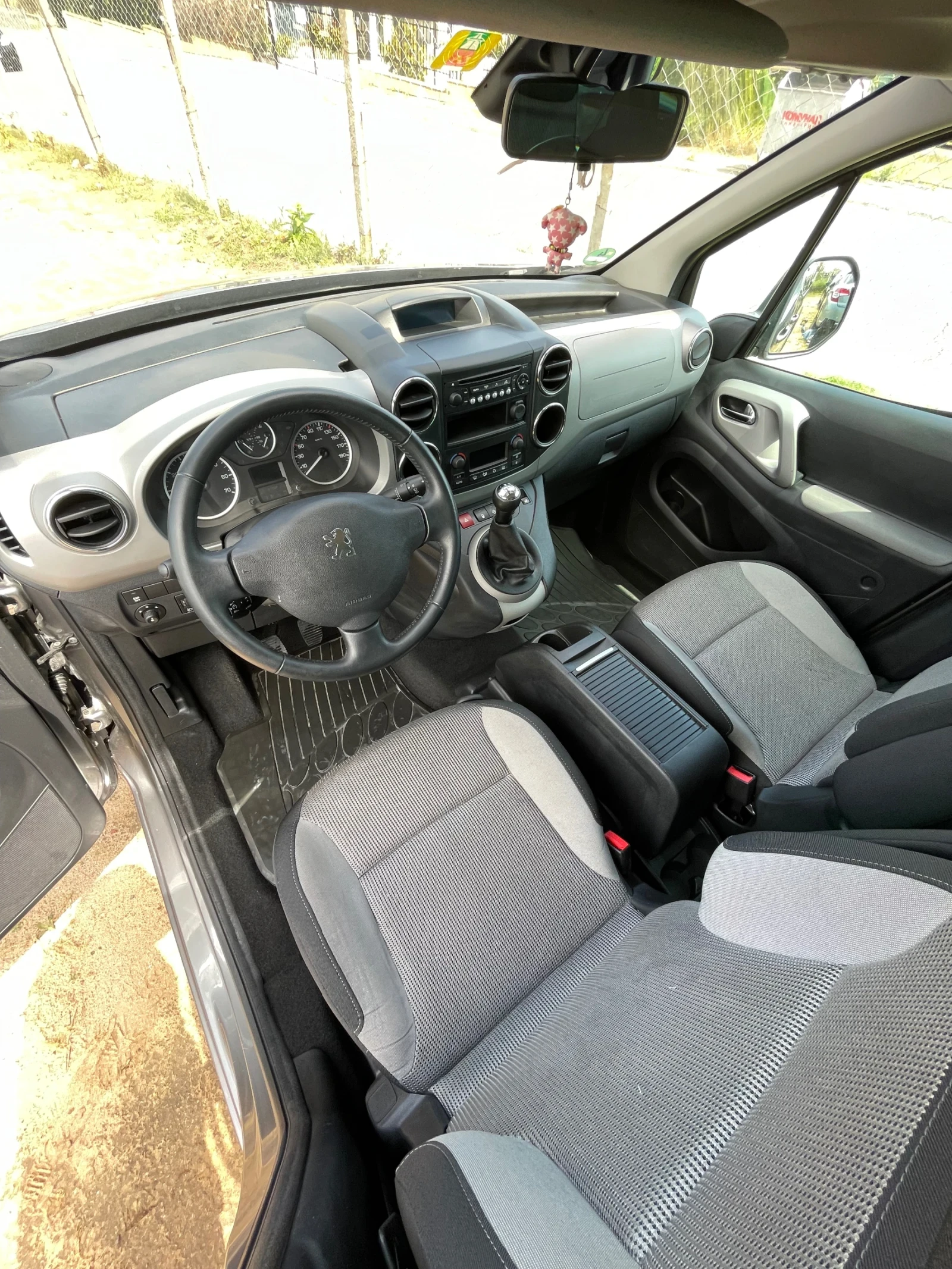 Peugeot Partner 1.6i-120к.с - изображение 7