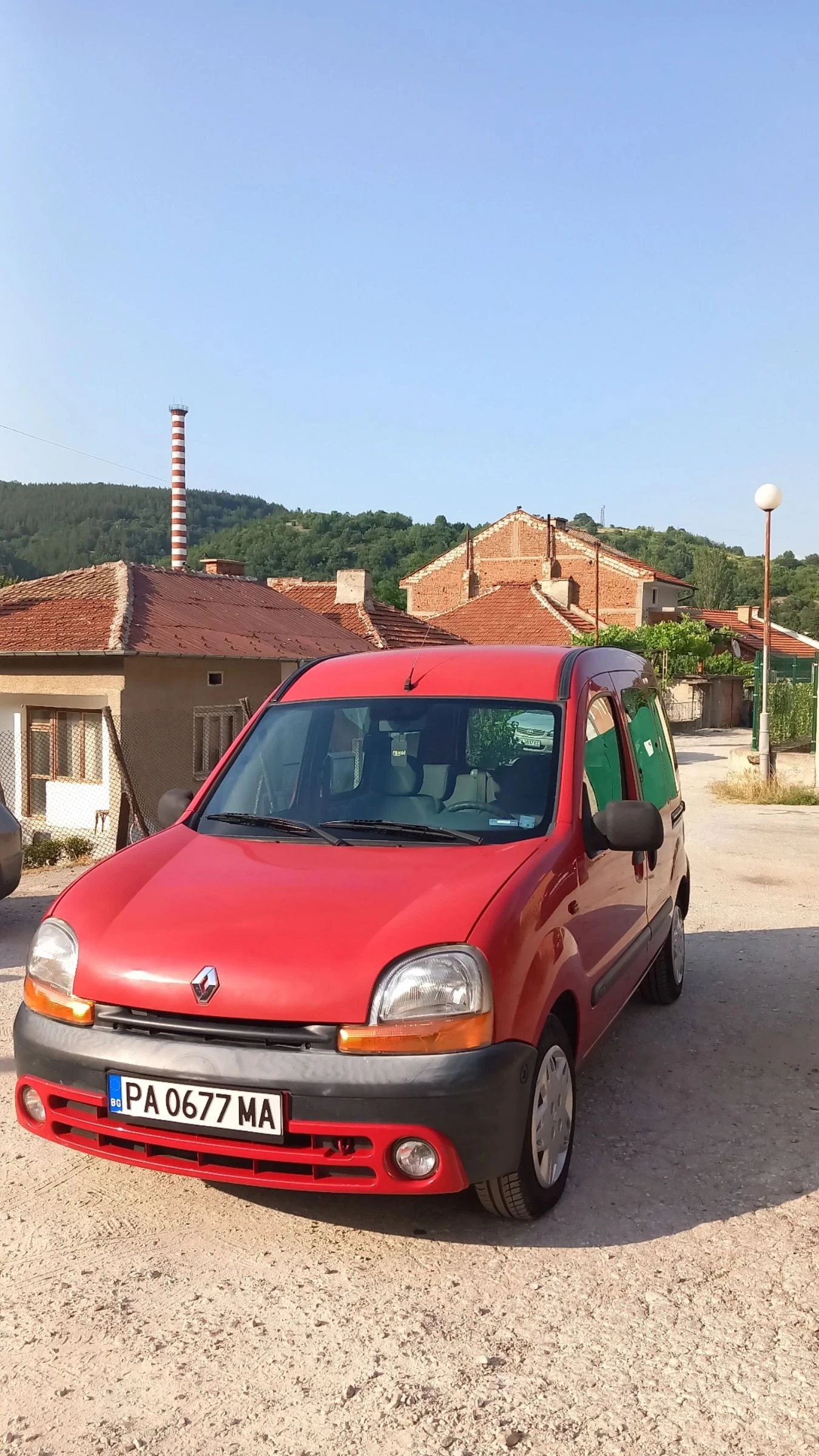 Renault Kangoo 1.4i - изображение 2