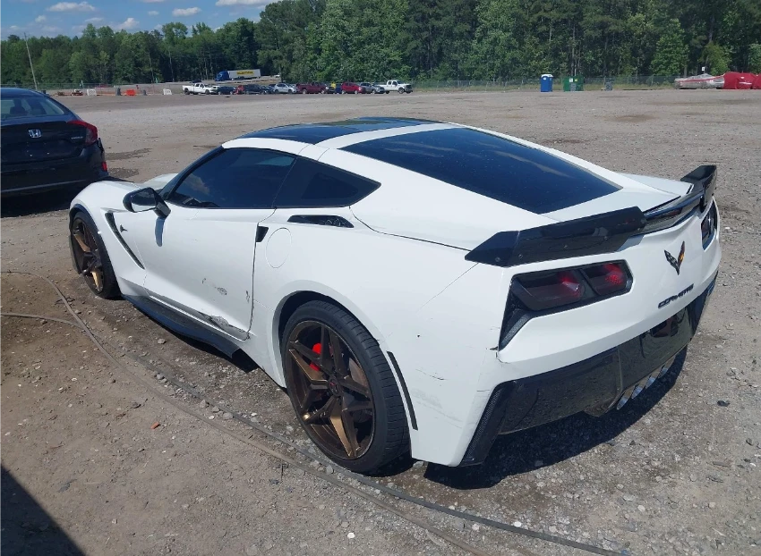 Chevrolet Corvette STINGRAY Z51 3LT* BOSE* Камера* Head-Up* Keyless*  - изображение 6