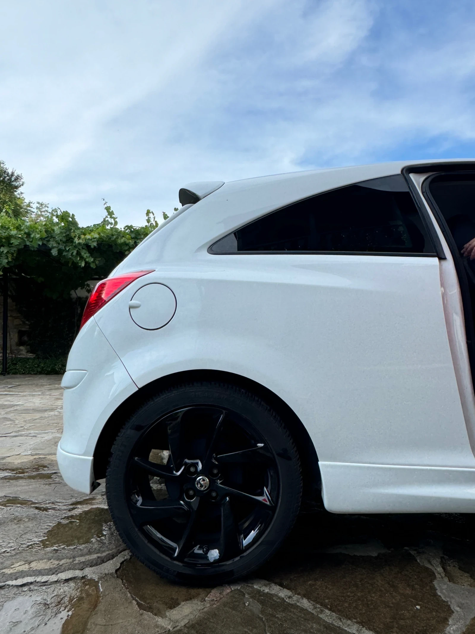 Opel Corsa OPC Line - изображение 7