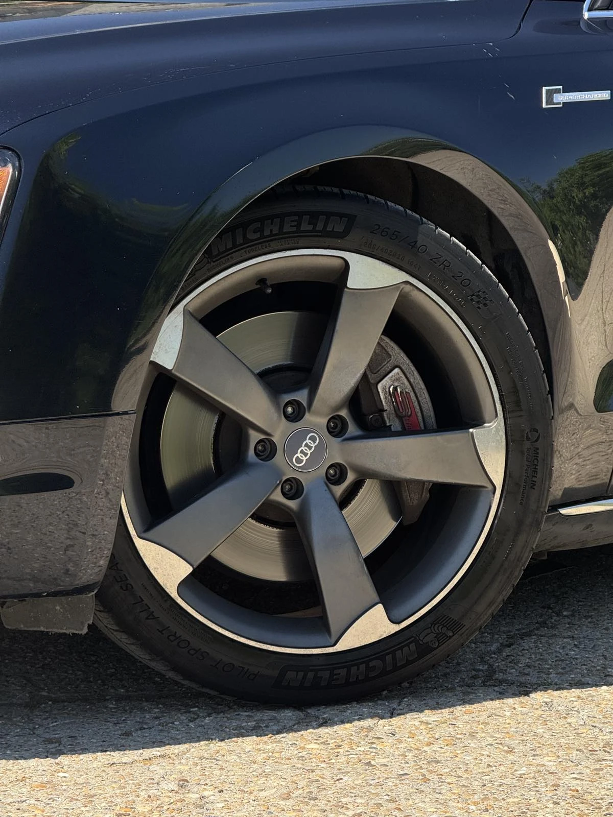 Audi A8 4.2 FSI Quattro - изображение 7
