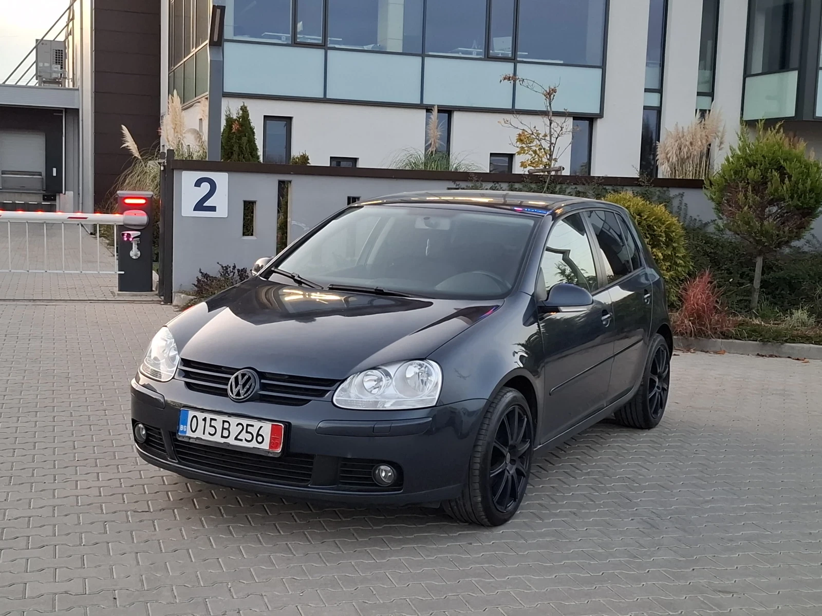 VW Golf 1.4TSI* (140кс)* FACELIFT* 6-СКОРОСТИ* HOB BHOC*  | Mobile.bg — изображение 2