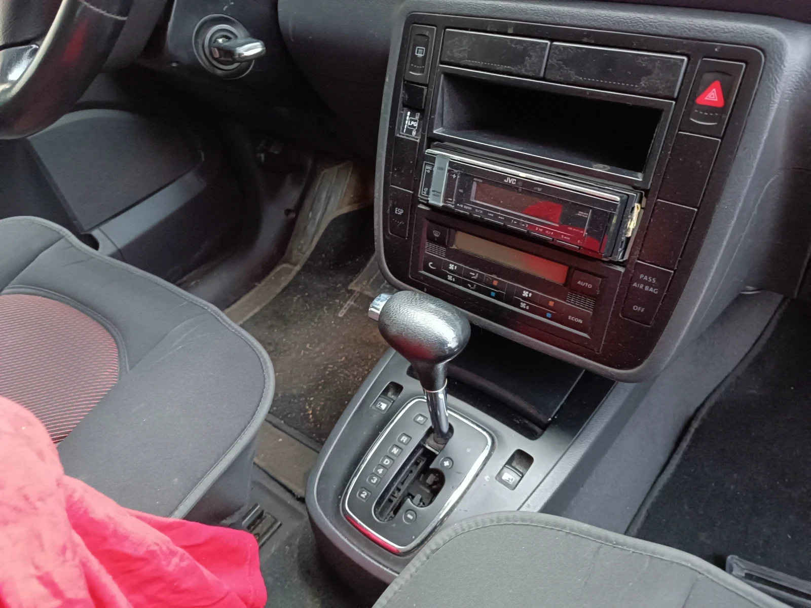 Seat Alhambra  - изображение 5