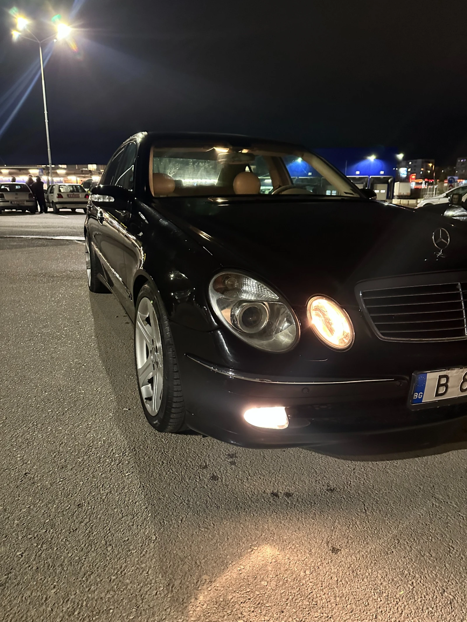 Mercedes-Benz E 320, снимка 5 - Автомобили и джипове - 53960060
