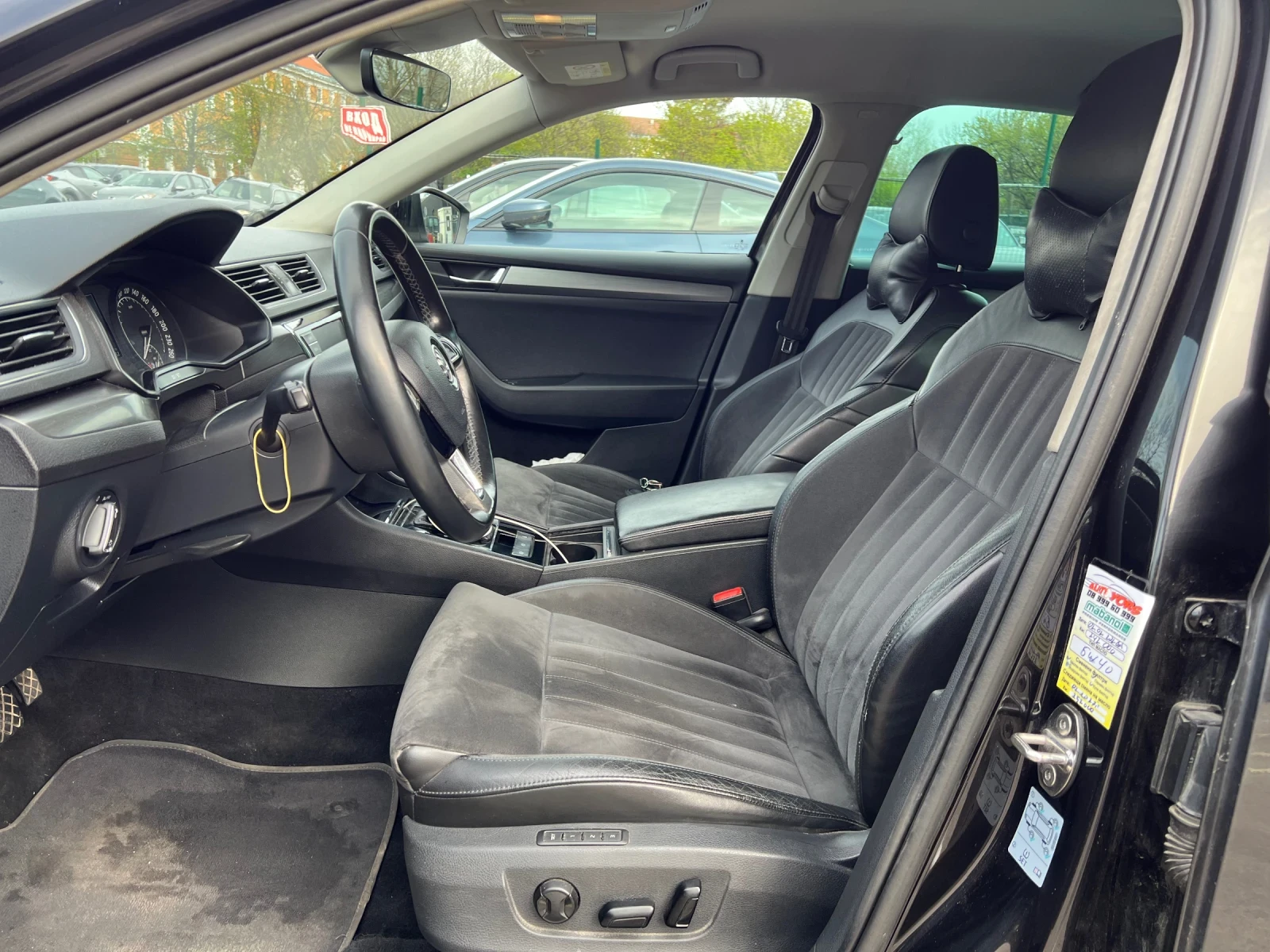 Skoda Superb 2.0 TDI DSG, снимка 10 - Автомобили и джипове - 54220029