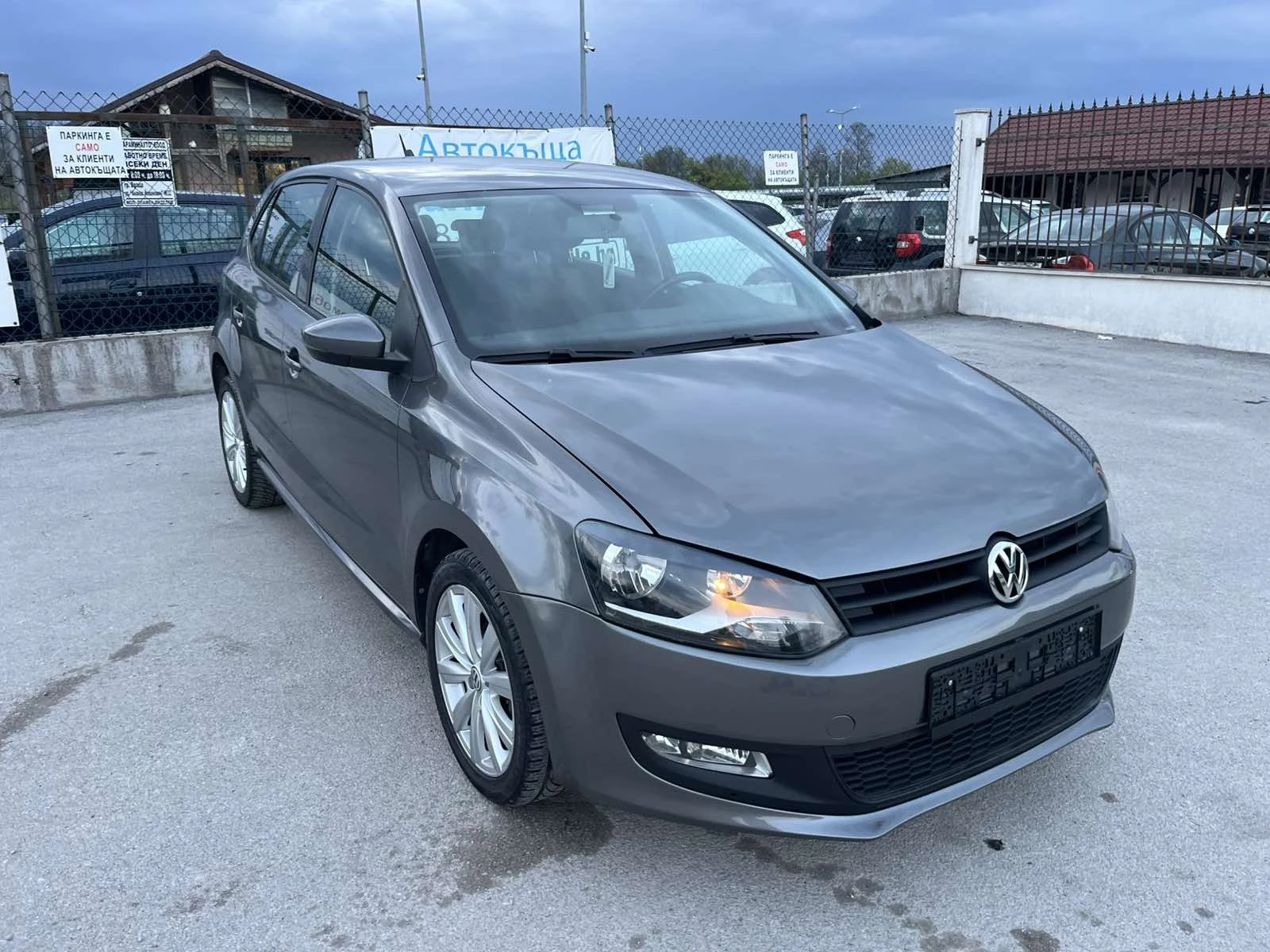 VW Polo 1.6TDI 90кс EURO 5A НАВИГАЦИЯ ВНОС ИТАЛИЯ, снимка 3 - Автомобили и джипове - 54240799