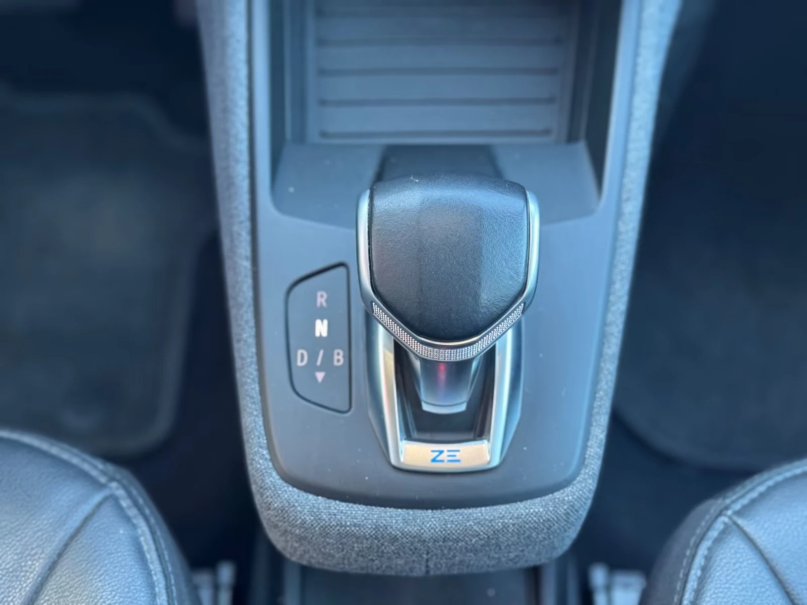 Renault Zoe Experience/108HP/CAM/ПОДГРЕВ/390KM-RANGE, снимка 10 - Автомобили и джипове - 54270974