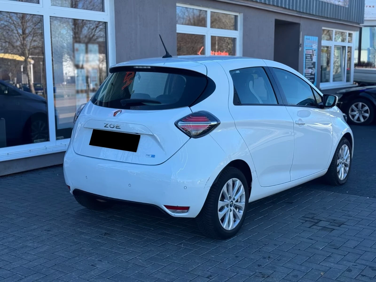 Renault Zoe Experience/108HP/CAM/ПОДГРЕВ/390KM-RANGE, снимка 5 - Автомобили и джипове - 54270974