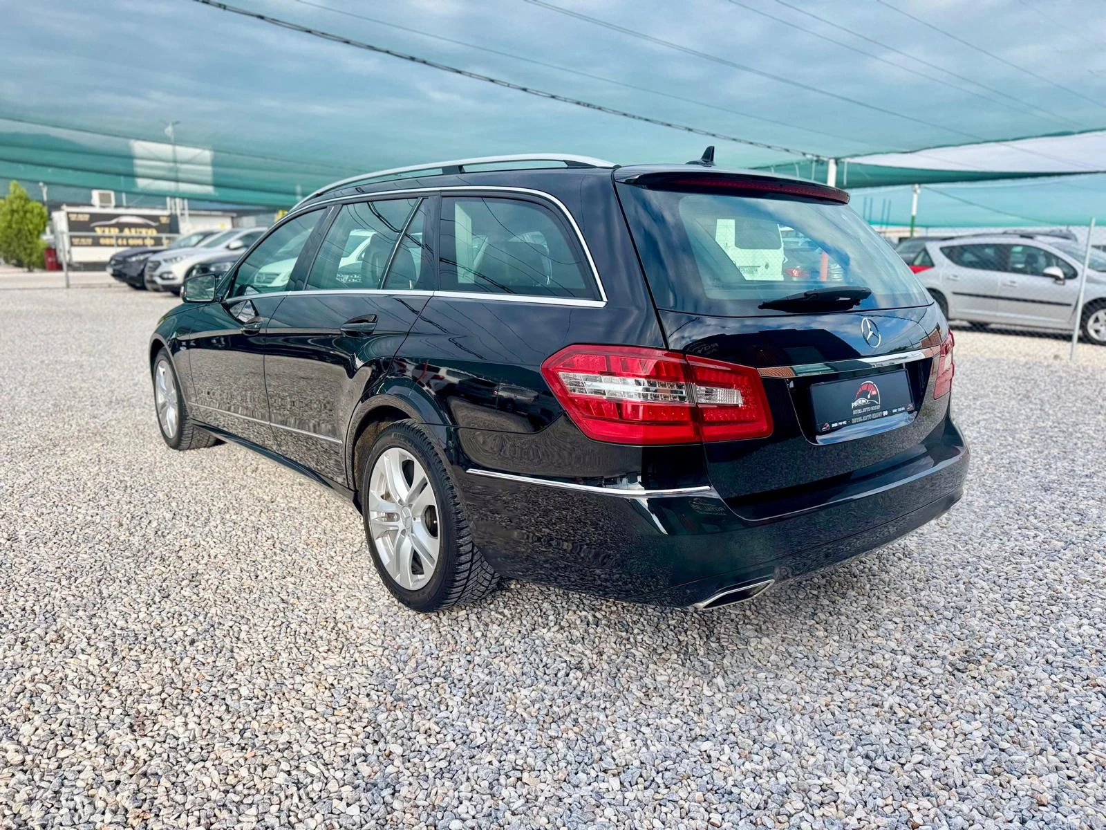 Mercedes-Benz E 250 ::4MATIC::Avantgarde::2 собственик, снимка 6 - Автомобили и джипове - 54388361