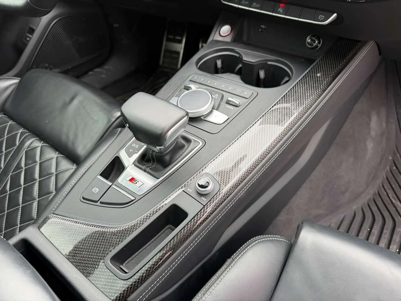 Audi S5 Technik/ПАНОРАМА/360 КАМЕРИ/ДВА КЛЮЧА, снимка 15 - Автомобили и джипове - 54393787