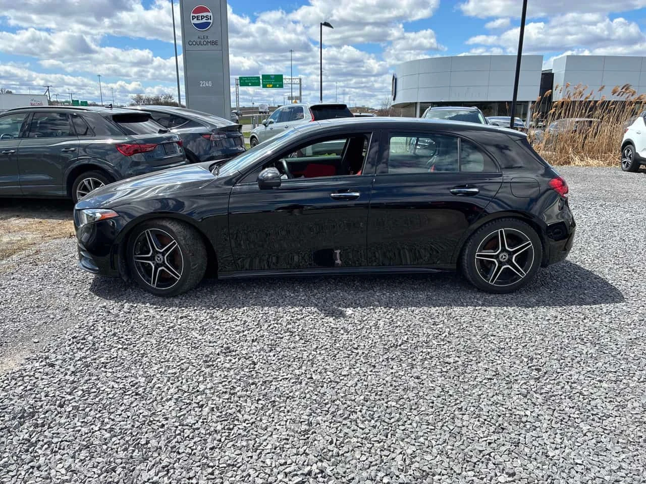 Mercedes-Benz A 250 /DISTRONIC/CAMERA/ПОДГРЕВИ, снимка 2 - Автомобили и джипове - 54528673