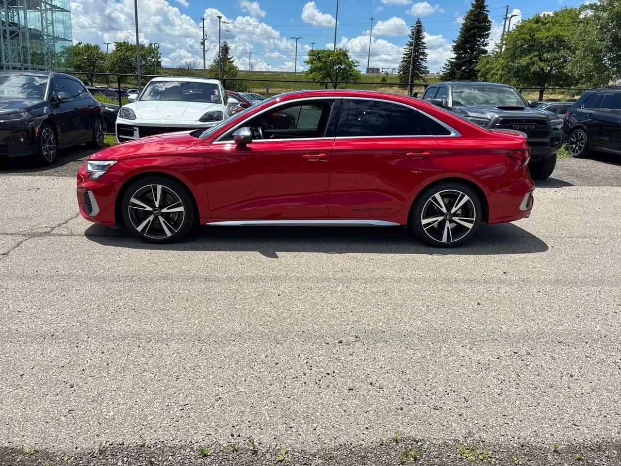 Audi S3 | Progressiv | DISTRONIC | ПОДГРЕВ | CARFAX | , снимка 2 - Автомобили и джипове - 54974707