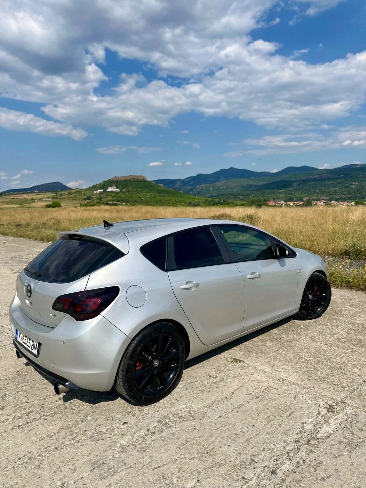 Opel Astra 2.0 CDTI, снимка 6 - Автомобили и джипове - 55155945