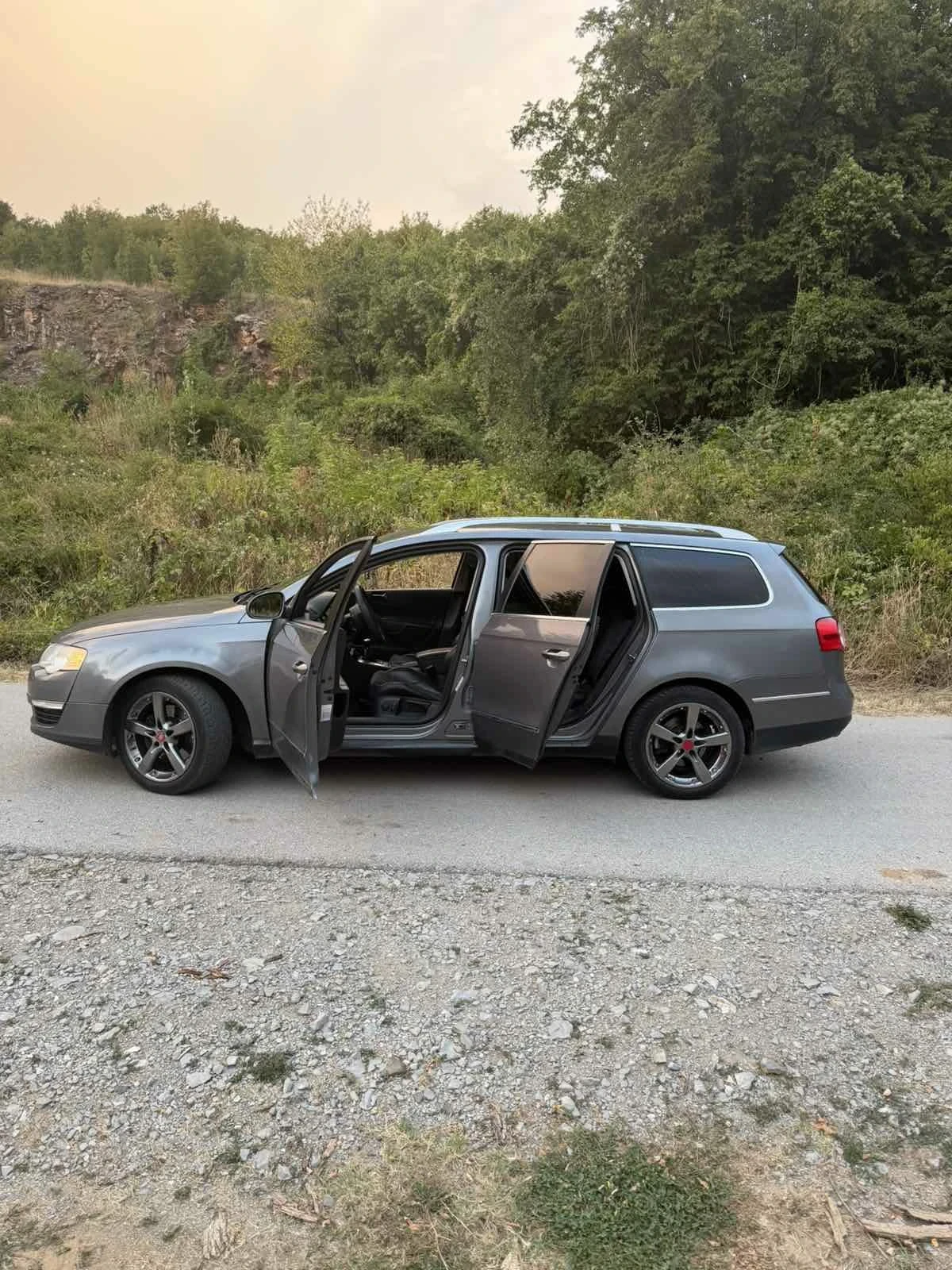 VW Passat 2.0 TDI, снимка 6 - Автомобили и джипове - 55620864
