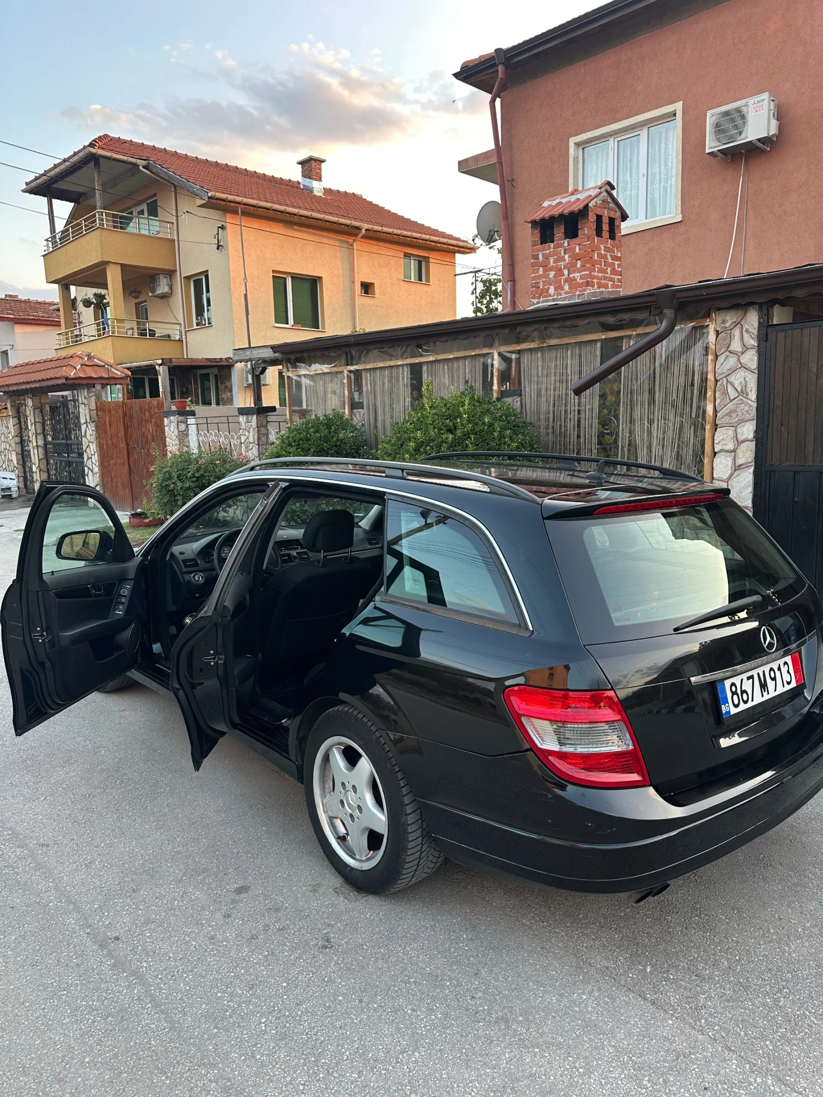 Mercedes-Benz C 200, снимка 8 - Автомобили и джипове - 55674474