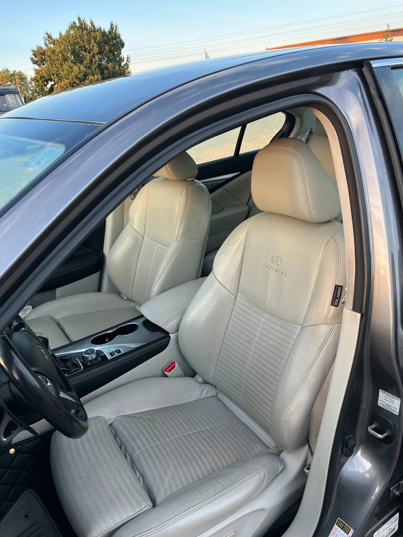 Infiniti Q50 AWD 3.7 S, снимка 13 - Автомобили и джипове - 55872498