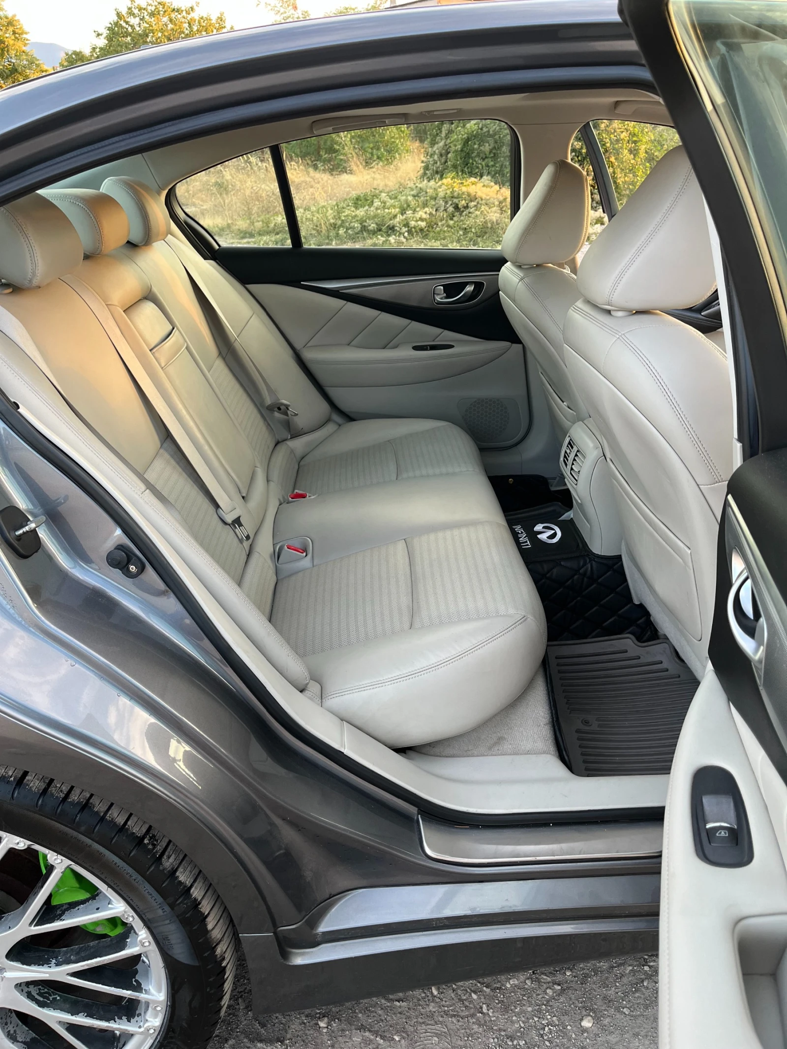 Infiniti Q50 AWD 3.7 S, снимка 11 - Автомобили и джипове - 55872498