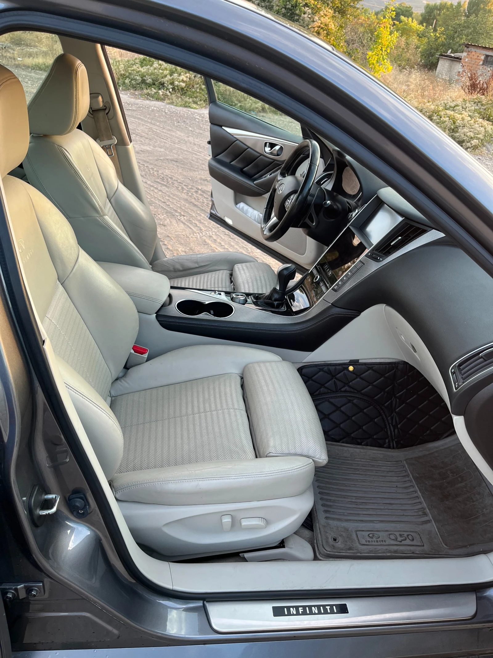 Infiniti Q50 AWD 3.7 S, снимка 12 - Автомобили и джипове - 55872498