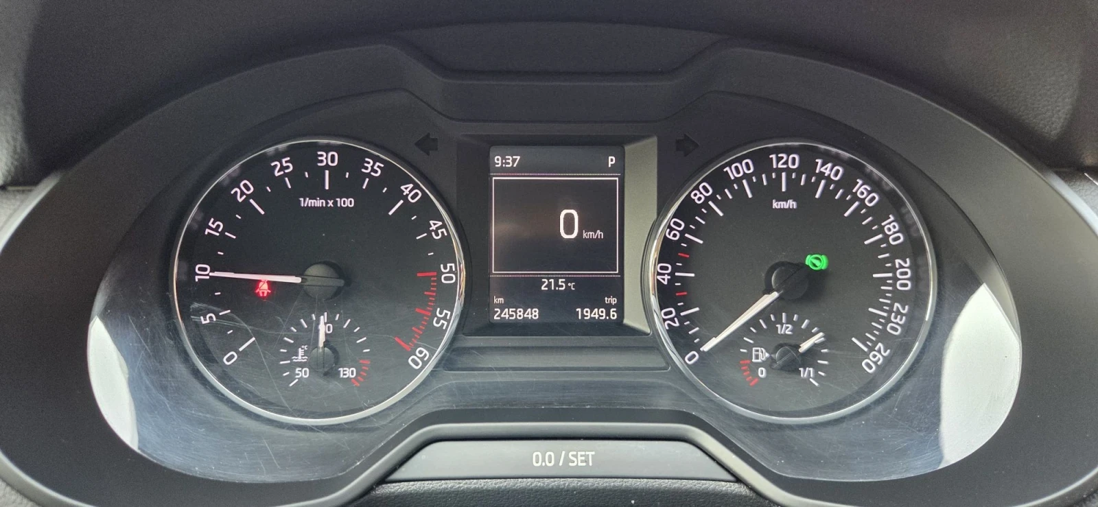 Skoda Octavia 1.6 TDI, снимка 10 - Автомобили и джипове - 55974287