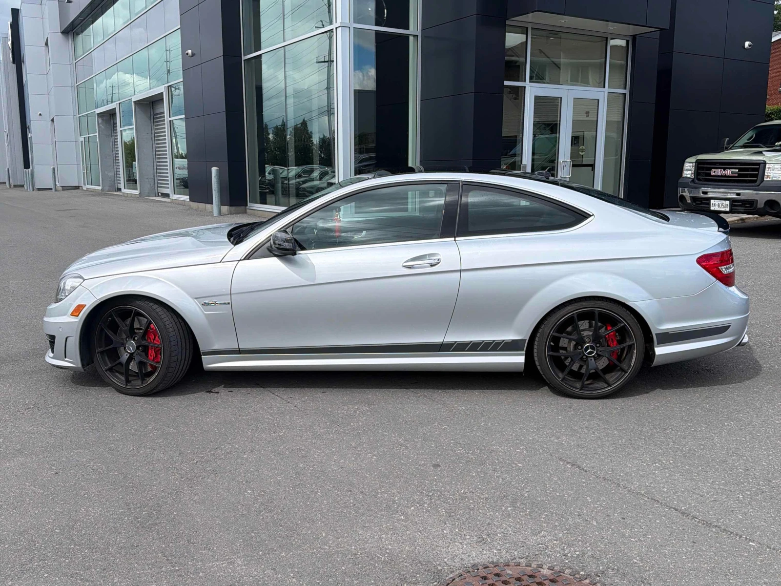 Mercedes-Benz C 63 AMG * CARFAX * БЕЗ ПЪРВОНАЧАЛНА ВНОСКА, снимка 2 - Автомобили и джипове - 55967450