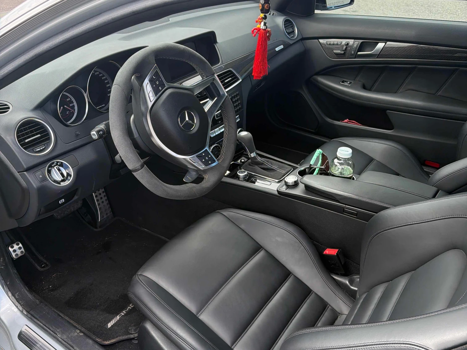 Mercedes-Benz C 63 AMG * CARFAX * БЕЗ ПЪРВОНАЧАЛНА ВНОСКА, снимка 5 - Автомобили и джипове - 55967450