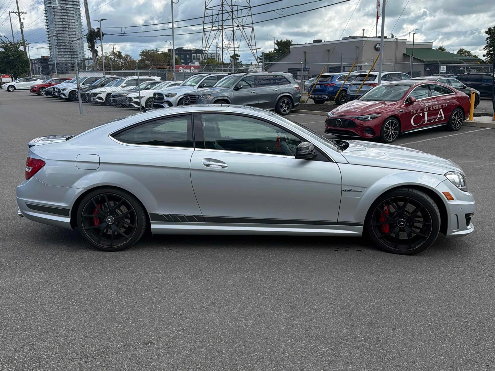 Mercedes-Benz C 63 AMG * CARFAX * БЕЗ ПЪРВОНАЧАЛНА ВНОСКА, снимка 3 - Автомобили и джипове - 55967450