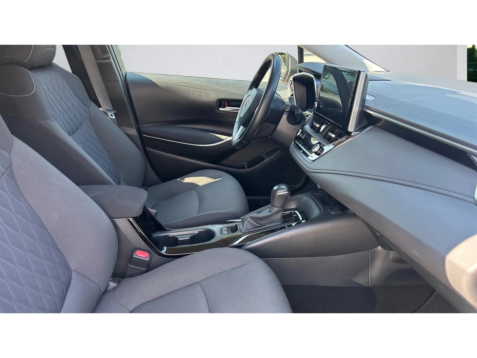 Toyota Corolla 1.5, Месечна вноска от 200  , снимка 6 - Автомобили и джипове - 55976118