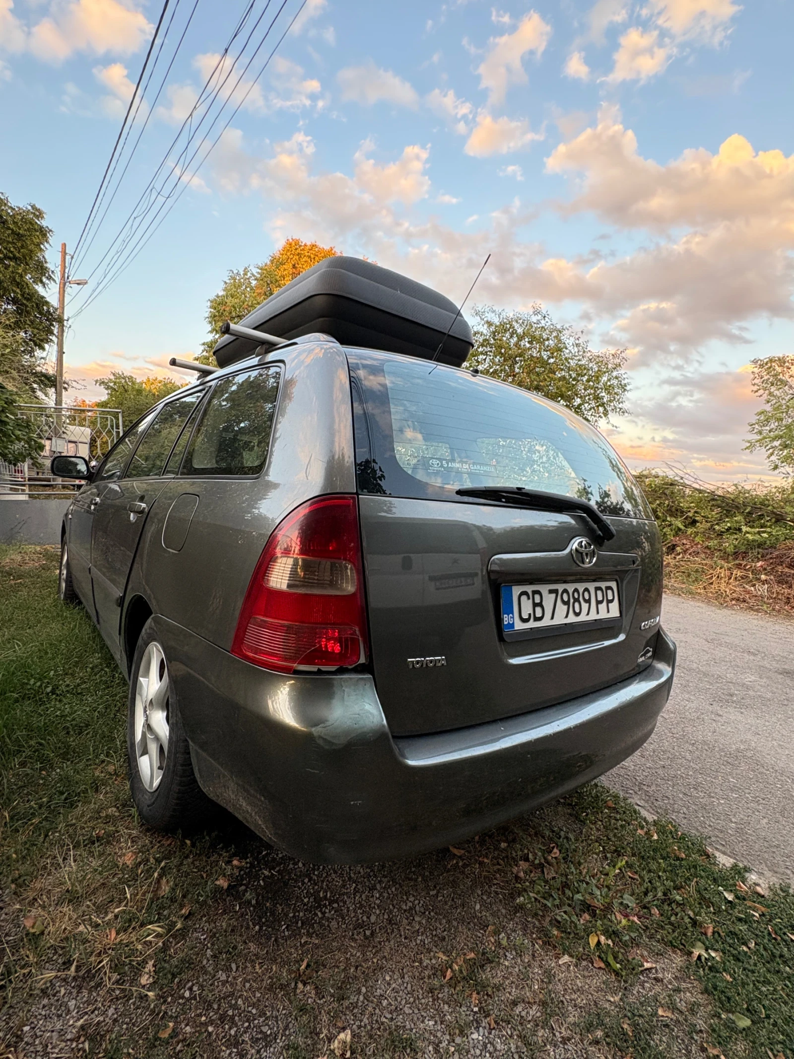 Toyota Corolla 2.0 , снимка 4 - Автомобили и джипове - 56064452