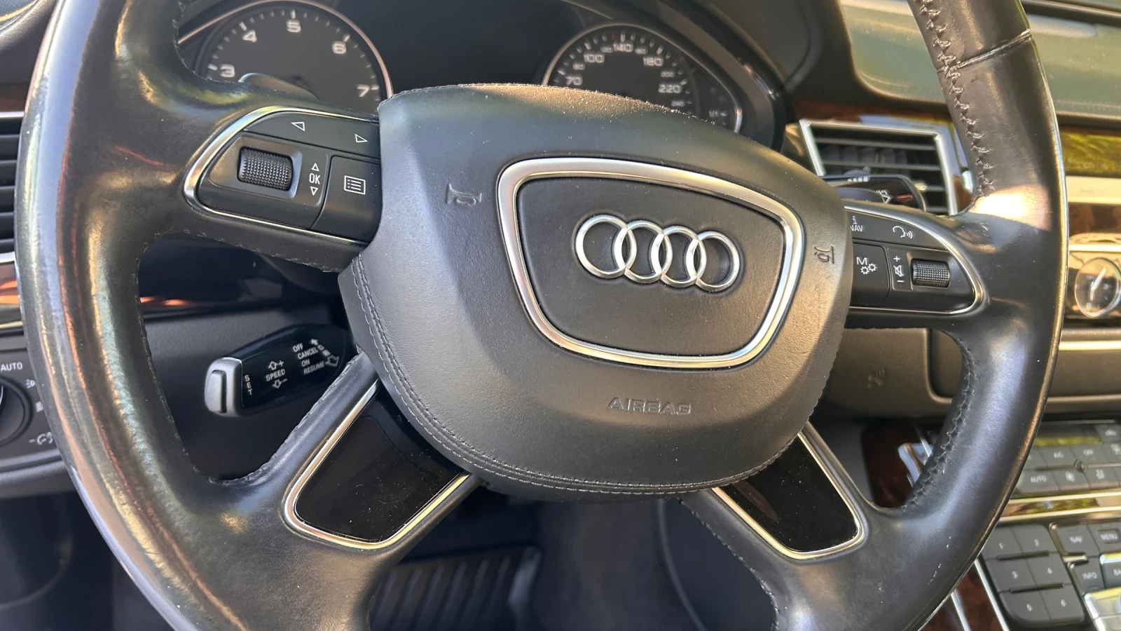 Audi A8 A8 L 3.0 TFSI quattro Long, снимка 12 - Автомобили и джипове - 56377163