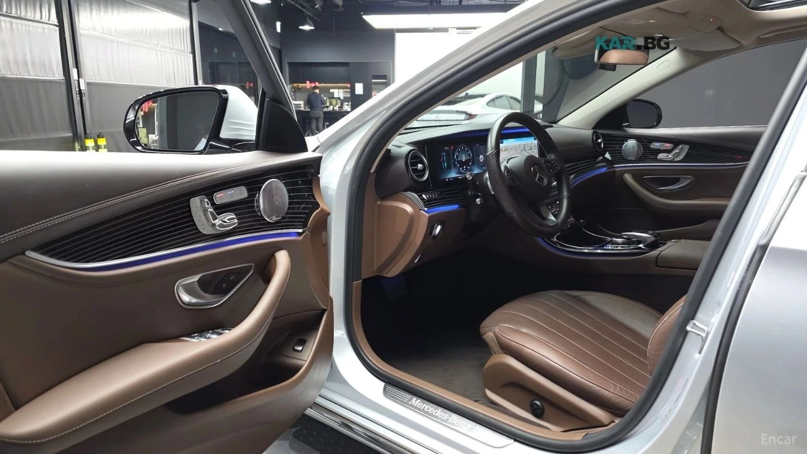 Mercedes-Benz E 400, снимка 8 - Автомобили и джипове - 56711012