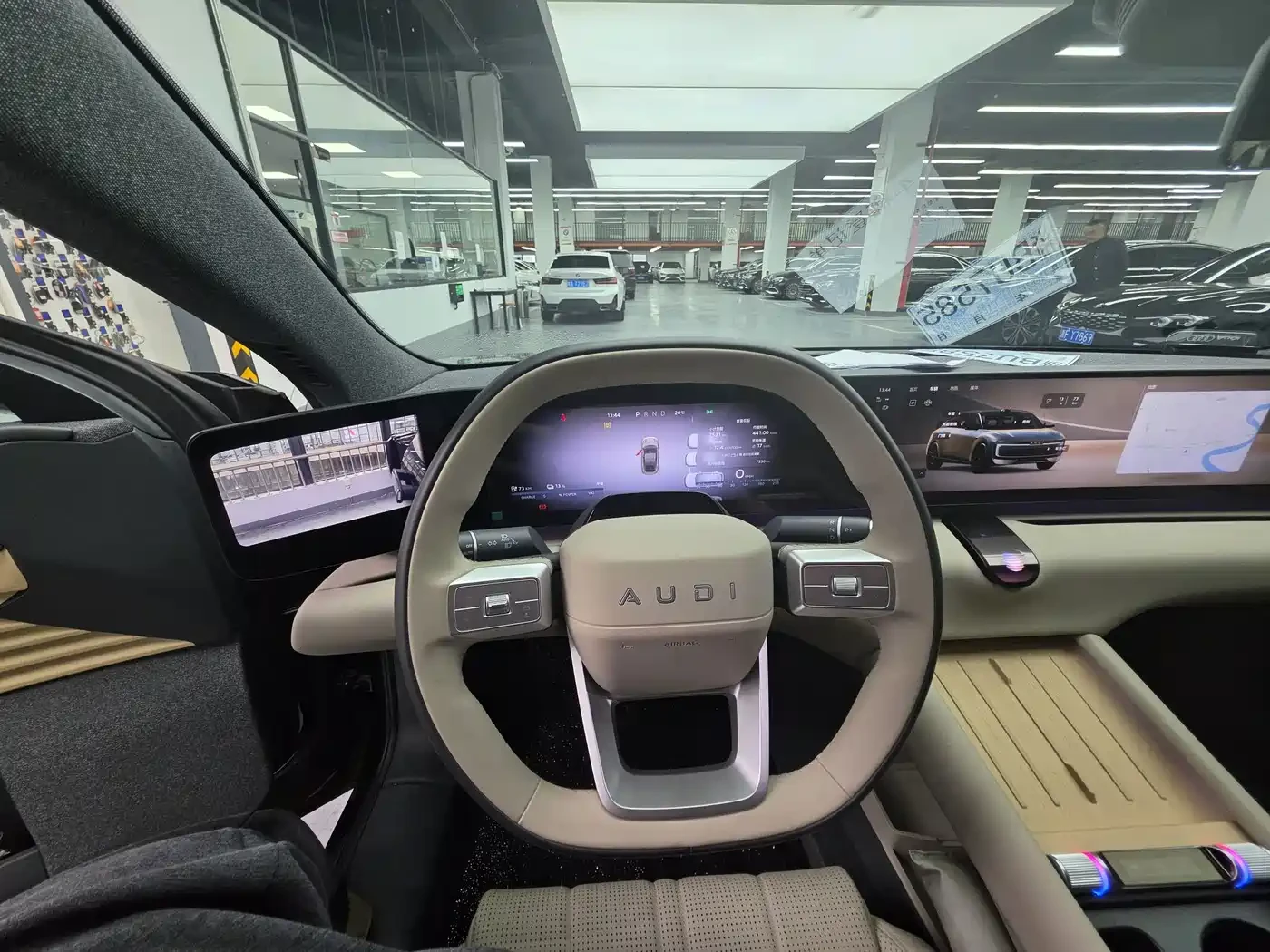 Audi E-Tron Sportback* 220kw* 2WD* Version, снимка 9 - Автомобили и джипове - 56730143