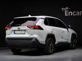 Toyota Rav4 2.5 2WD Hybrid XLE| 219к.с.| ВКЛ.ТЕХНОТЕСТ, снимка 2