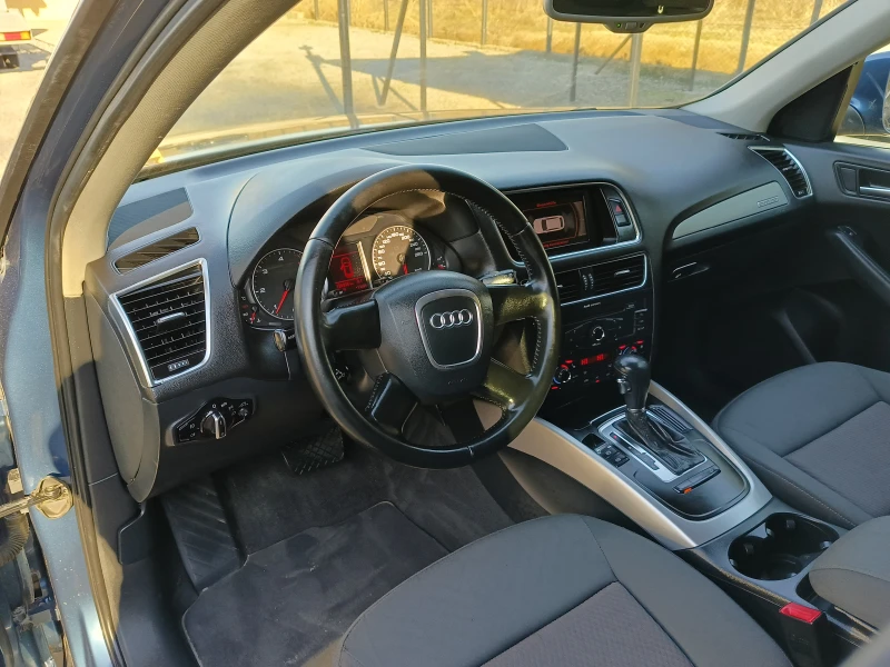 Audi Q5 2.0TDi 4x4 Automat, снимка 7 - Автомобили и джипове - 48372445