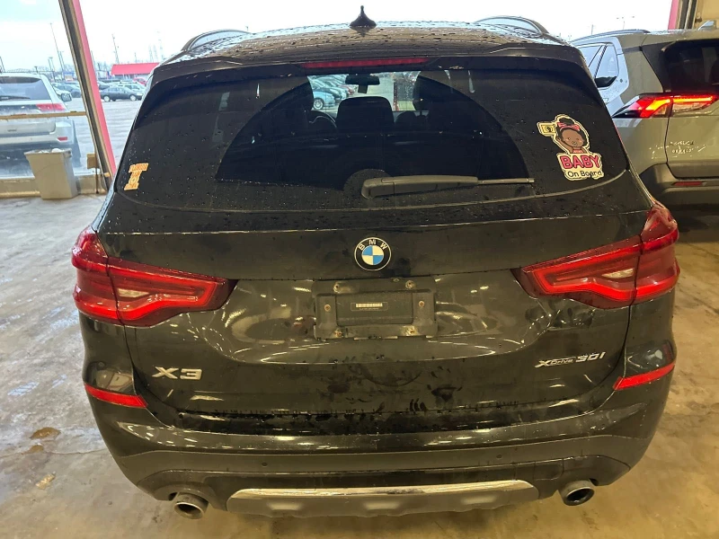 BMW X3 xDrive30i* Ambient* Carplay* Хедъп* Пано* Подгрев*, снимка 5 - Автомобили и джипове - 48500965