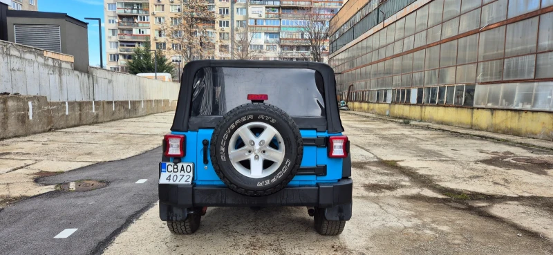 Jeep Wrangler, снимка 2 - Автомобили и джипове - 48862658