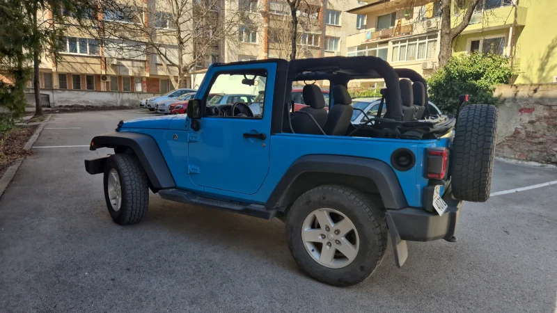 Jeep Wrangler, снимка 2 - Автомобили и джипове - 49395415