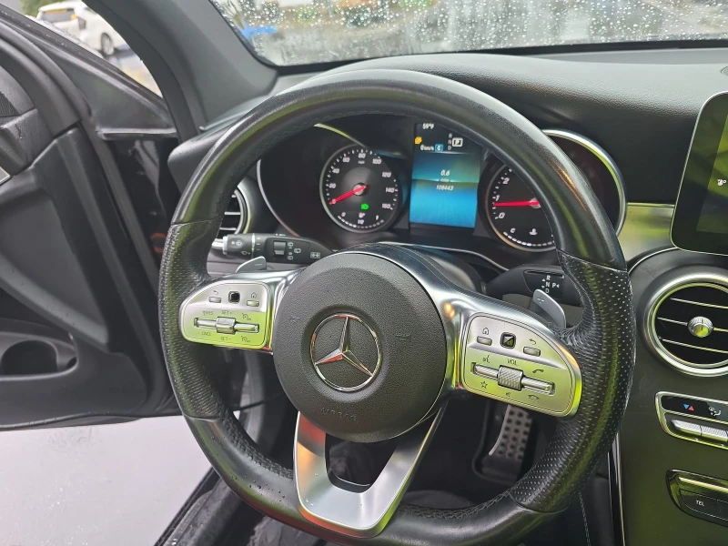 Mercedes-Benz GLC 300 AMG/KEYLESS/PANO/LANE ASSIST/ПОДГРЕВ/КАМЕРА/, снимка 10 - Автомобили и джипове - 49505964