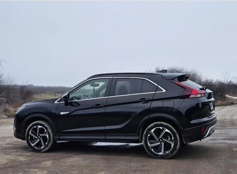 Mitsubishi Eclipse Cross PHEV Лична Кола, снимка 3 - Автомобили и джипове - 51600123