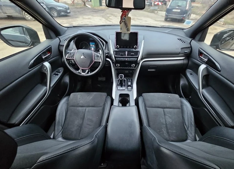 Mitsubishi Eclipse Cross PHEV Лична Кола, снимка 12 - Автомобили и джипове - 51600123