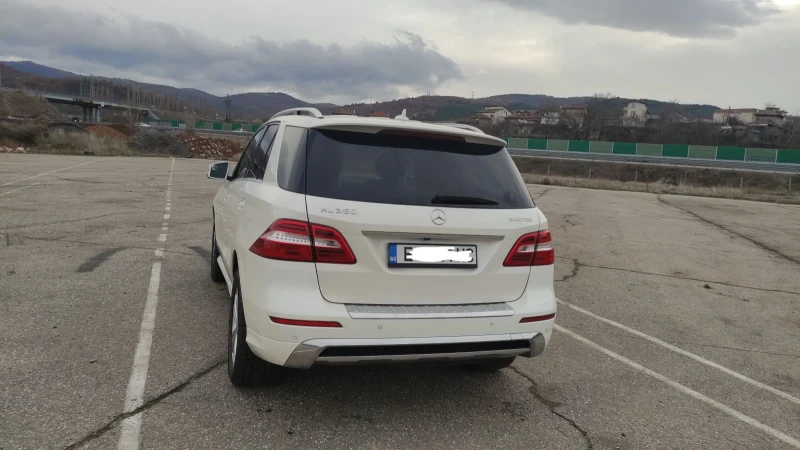 Mercedes-Benz ML 350 Bluetec , снимка 12 - Автомобили и джипове - 53221903