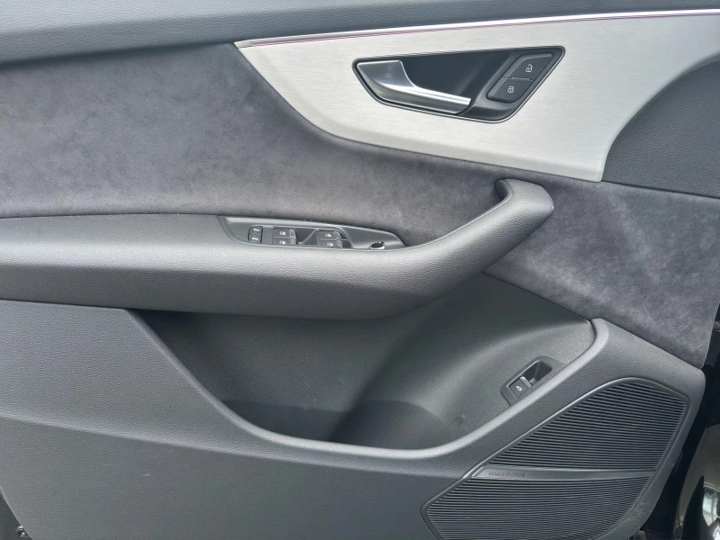 Audi Q7 55 TFSI/FACELIFT/S-LINE/S-SEATS/B&O/PANO/MATRIX/, снимка 8 - Автомобили и джипове - 53379759