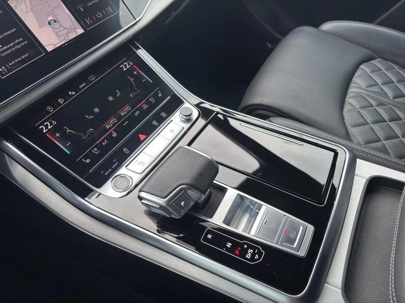 Audi Q7 55 TFSI/FACELIFT/S-LINE/S-SEATS/B&O/PANO/MATRIX/, снимка 13 - Автомобили и джипове - 53379759