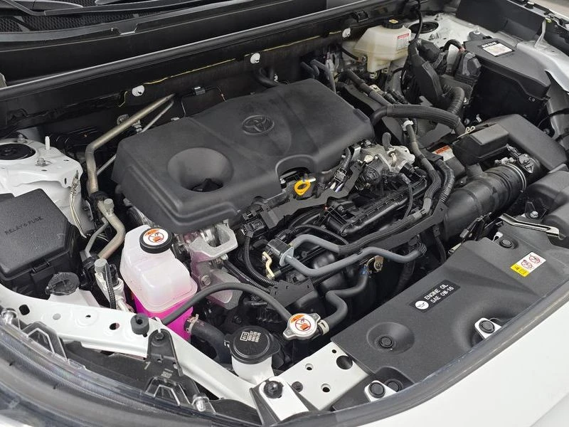 Toyota Rav4 2.5 2WD Hybrid XLE| 219к.с.| ВКЛ.ТЕХНОТЕСТ, снимка 6 - Автомобили и джипове - 55130473