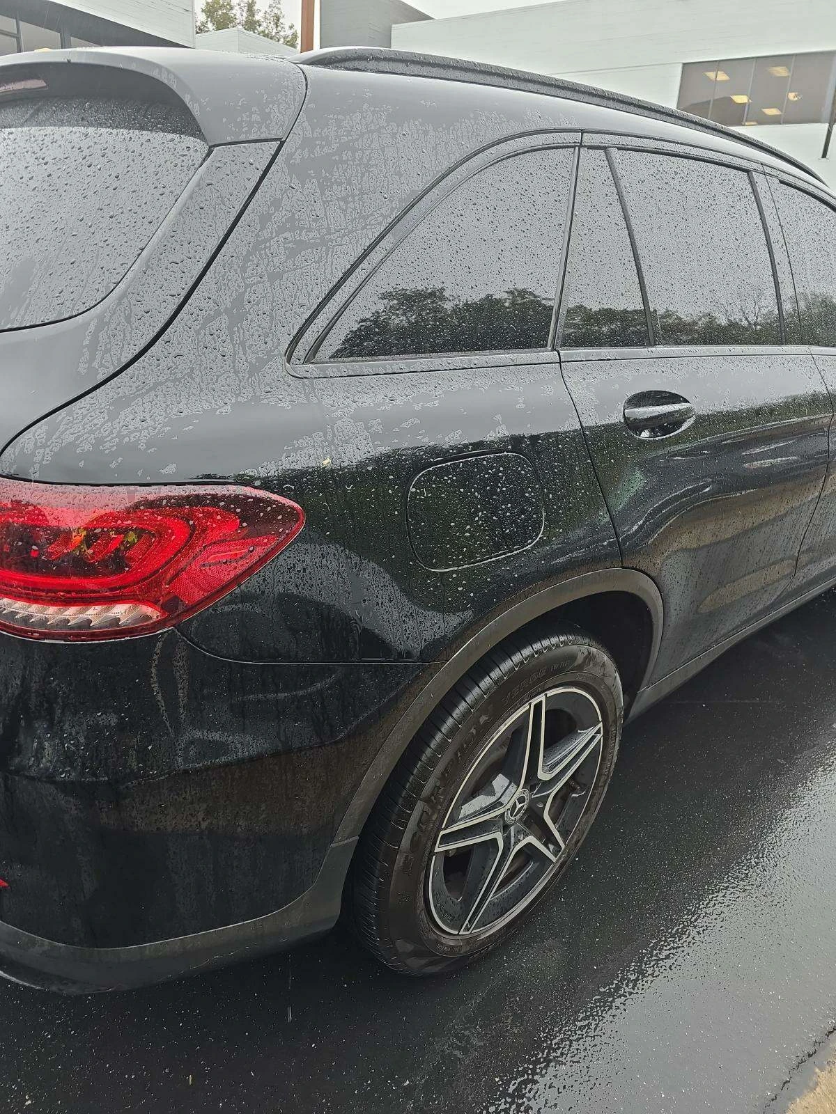 Mercedes-Benz GLC 300 AMG/KEYLESS/PANO/LANE ASSIST/ПОДГРЕВ/КАМЕРА/ - изображение 7