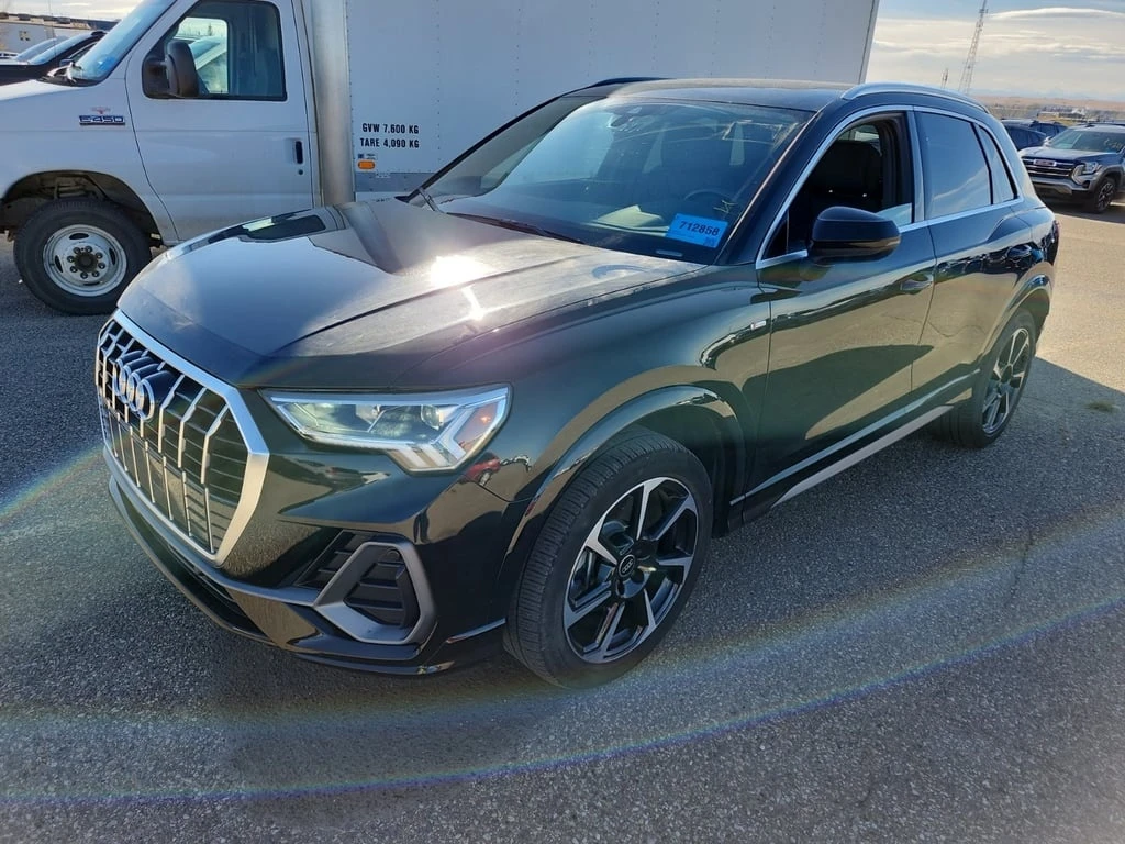 Audi Q3 * PROGRESSIV * CARFAX * БЕЗ ПЪРВОНАЧАЛНА ВНОСКА | Mobile.bg — изображение 1